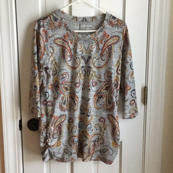 Cute Paisley Top - cinched sides - Picture 7 of 7